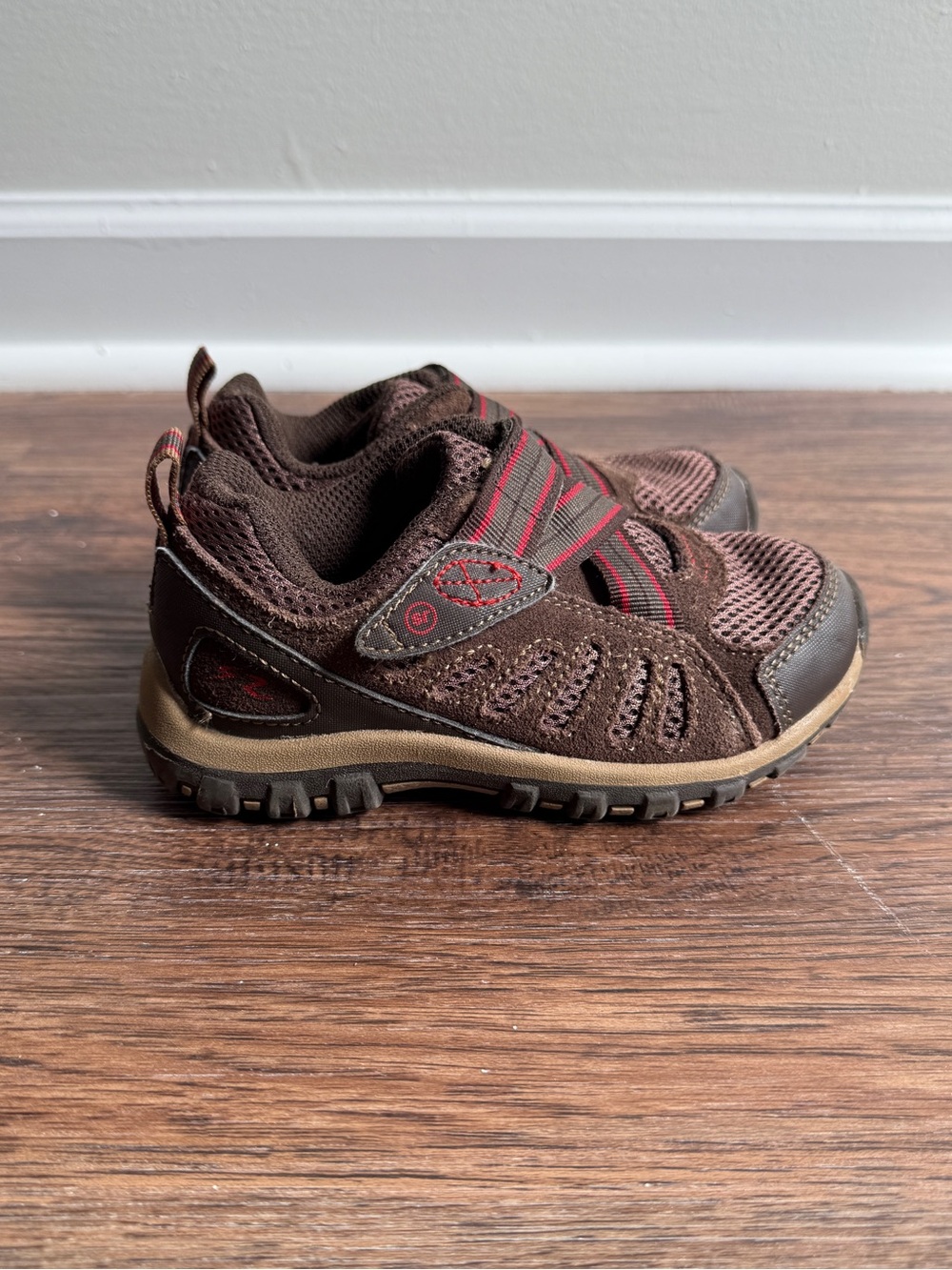 Stride Rite Brown Leather Osmond Sneakers Shoes Size 10C boys kids